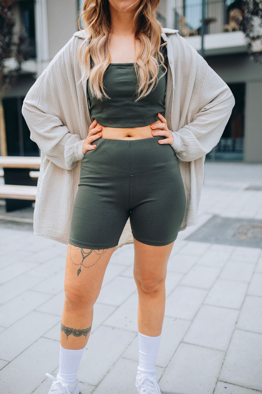 SHAPING SHORTS