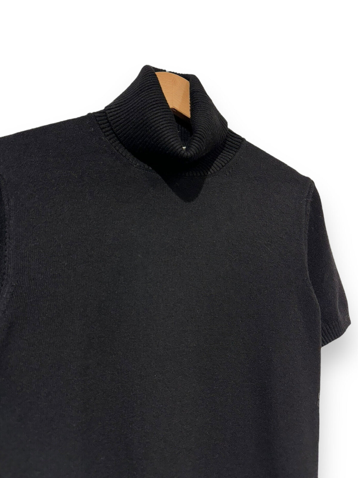 KURZÄRMELIGER ROLLKRAGENPULLOVER